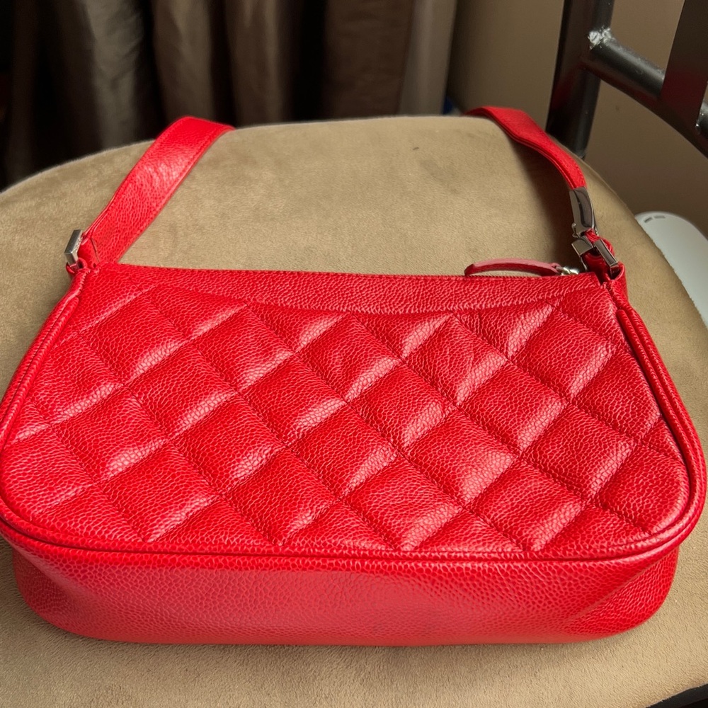 Chanel Red Quilted vintage shoulder bag - Picture 5 of 10